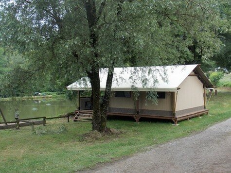 Camping Fougeraie (Nièvre,Morvan) : LOdge luxe Fougeraie Morvan vue de cote
