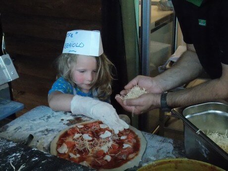 Soirée Pizza au camping fougeraie dans le Morvan