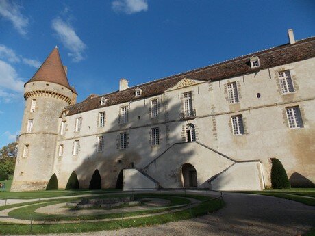 alentours du camping Etang de_la Fougeraie enBourgogne Franche Comté : Château de Bazoches