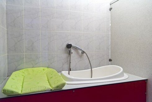 Sanitaires Camping Fougeraie espace Bebe baignoire