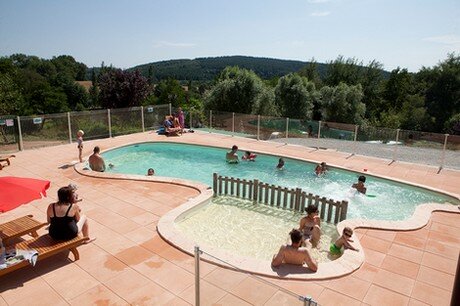 Piscine du camping Fougeraie