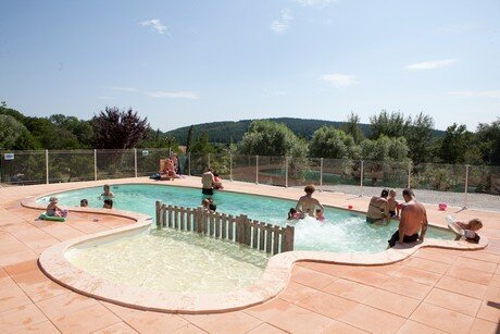 Piscine du camping Fougeraie