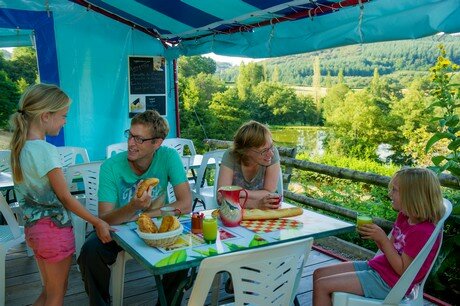 Restaurant camping fougeraie dans le Morvan 