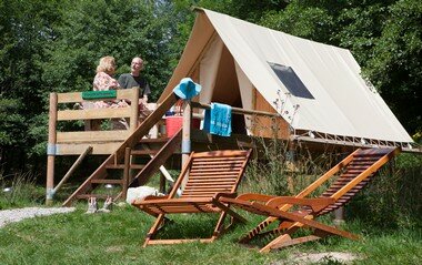 Glamping en France - Hebergement insolite - tente sur pilotis - camping fougeraie MorvanBourgogne Franche Comté Nievre